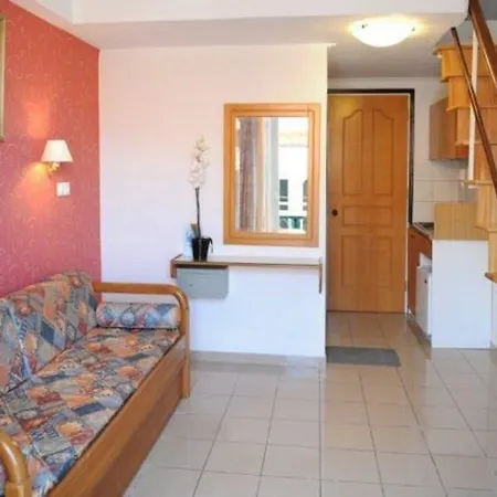 Yannis 3* Nydri (Lefkada)